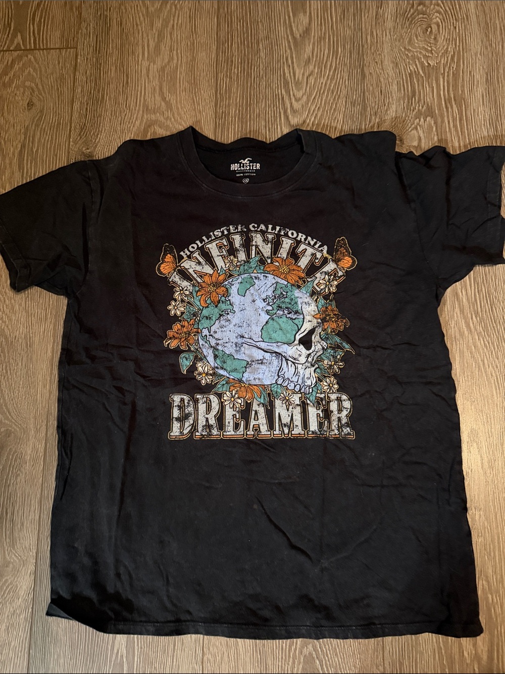 Hollister Black Graphic 'Dreamer' Tee with Earth Skull Art